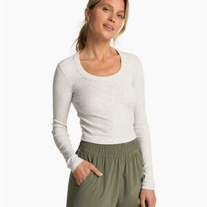 Vuori Long Sleeve Pose Scoop Tee
